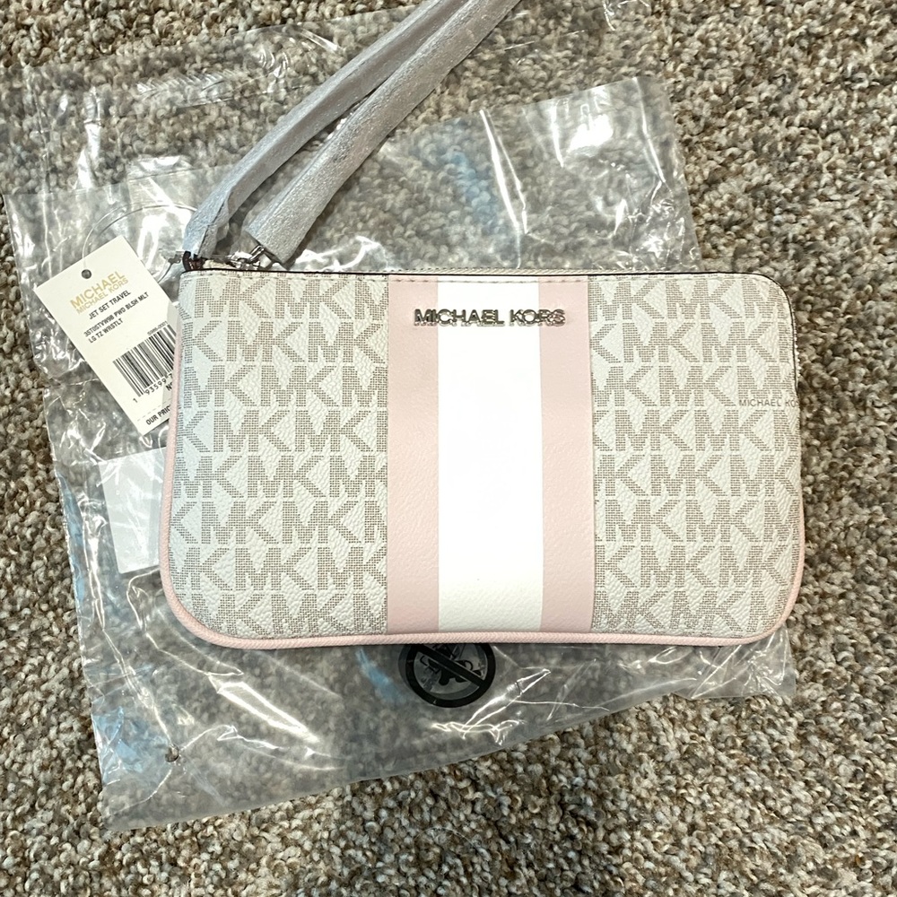 MICHAEL KORS WRISTLET